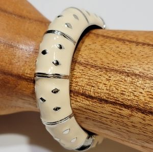 Graziano Silver Tone Metal Ivory Enamel Diamond Shapes Hinged Bangle Bracelet
